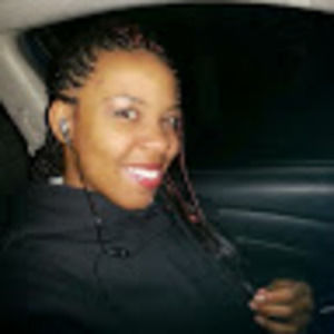 Meet your Posher, Elise